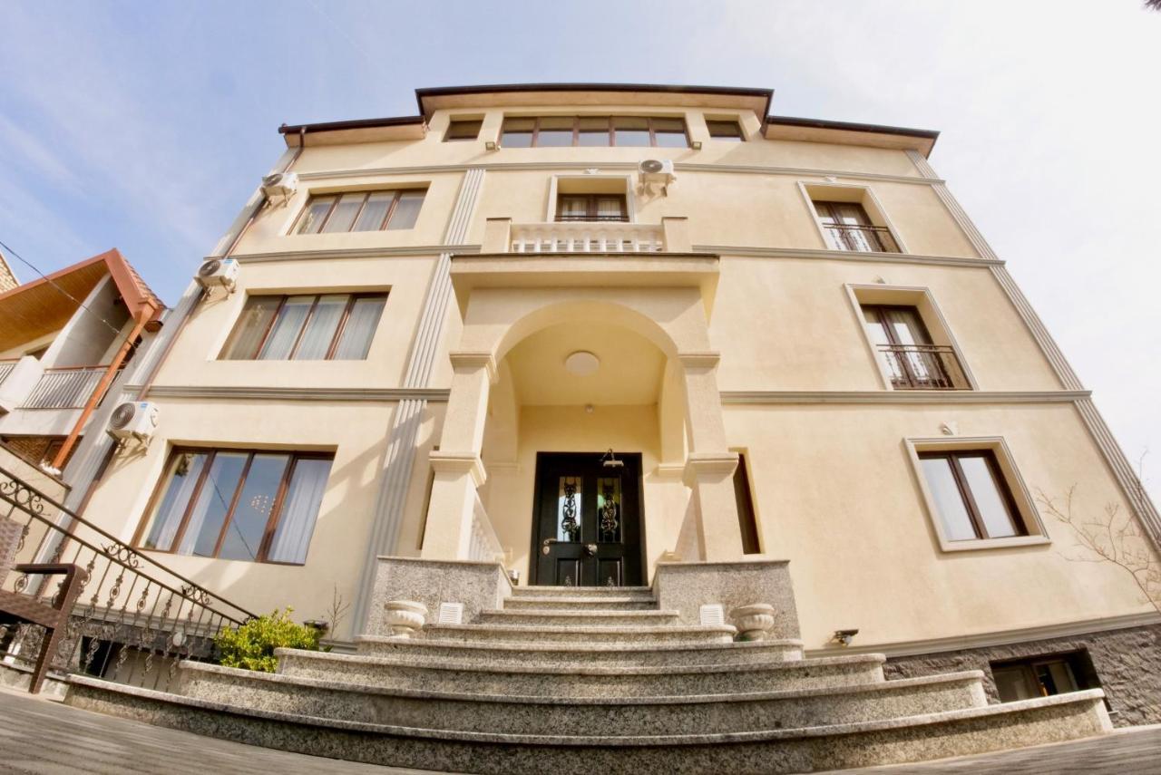 Phazisi Hotel Tbilisi Exteriör bild