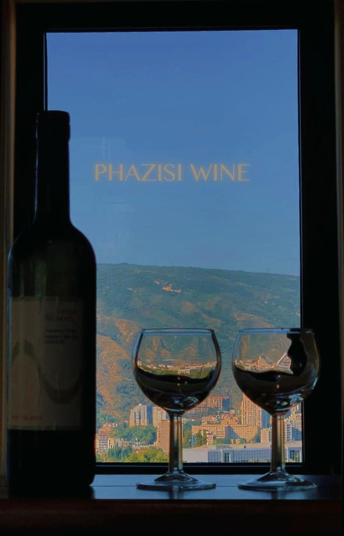 Phazisi Hotel Tbilisi Exteriör bild
