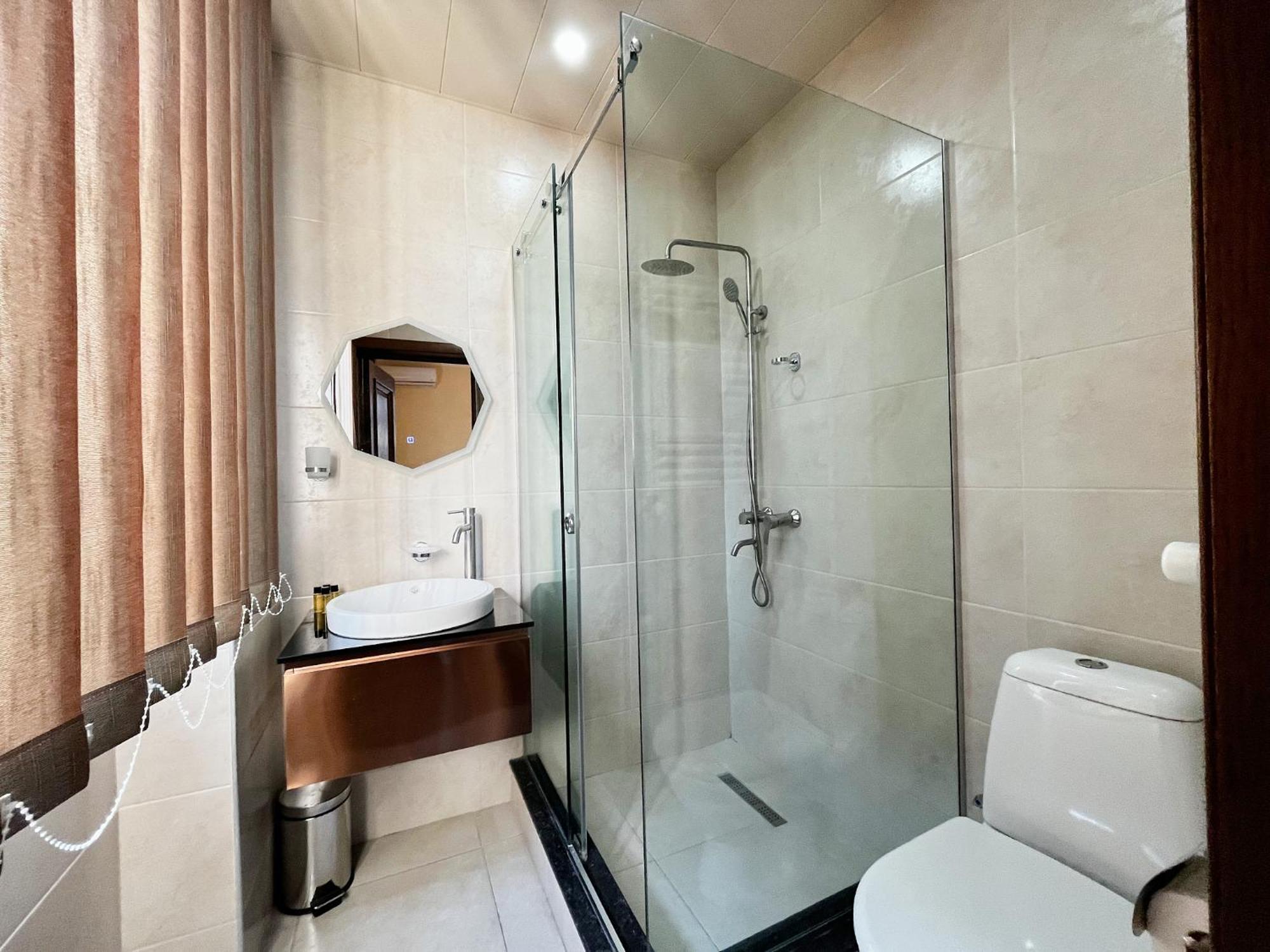 Phazisi Hotel Tbilisi Exteriör bild